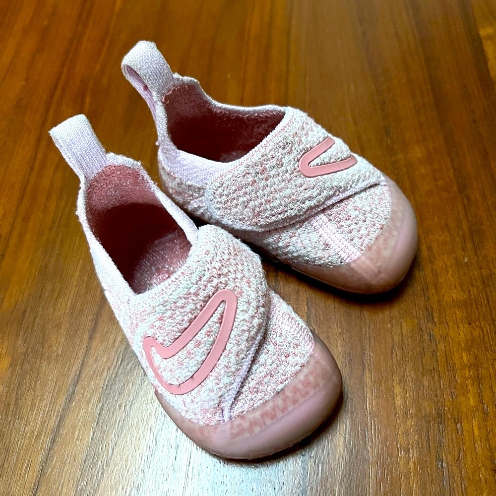Nike Swoosh 1 Infant Shoes size 4C